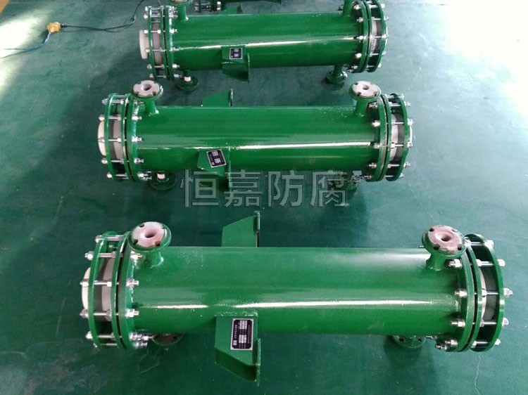 四氟管束散热器